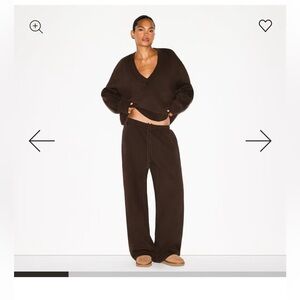 Skims Brown Lounge Set size XS